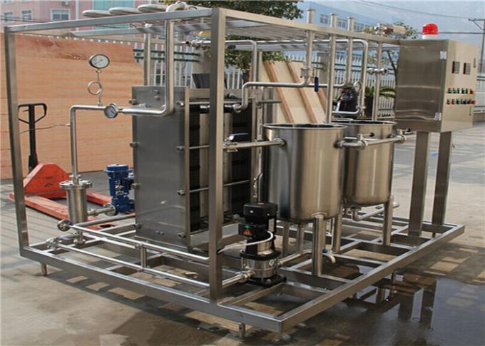 ミルクの企業のための1000L超高温殺菌機械PLCの管理された版のタイプ低温殺菌器